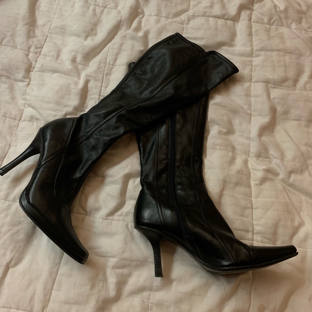 Size 6 black leather boots from Liz Claiborne